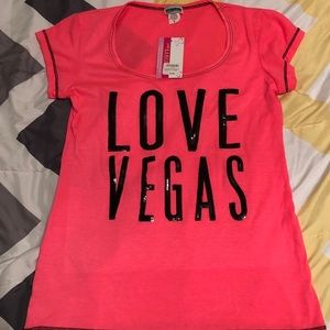 Love Vegas T shirt